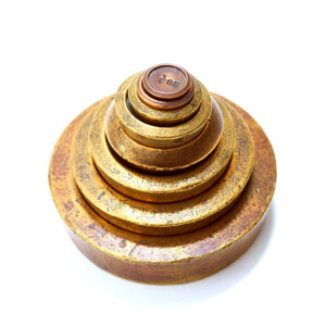 <center>真鍮ラウンド<br/>ウエイト</center>