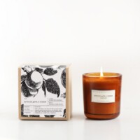 <center>アンバーグラスキャンドル<br>(アップルサイダー | SPIKED APPLE CIDER)</center>