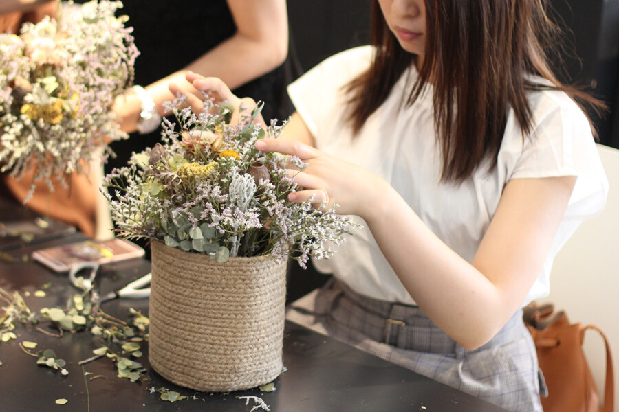 夏のドライフラワーブーケアレンジ ワークショップ