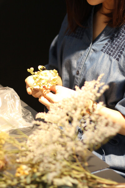 夏のドライフラワーブーケアレンジ ワークショップ