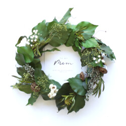 グリーンアイビーと小花のナチュラルリース